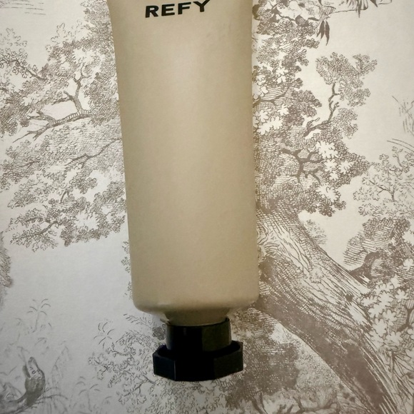 Sephora Favorites Makeup 7 Piece Set-Kosas-Refy-Milk Makeup-Too Faced-Prada-Saie - Picture 3 of 7